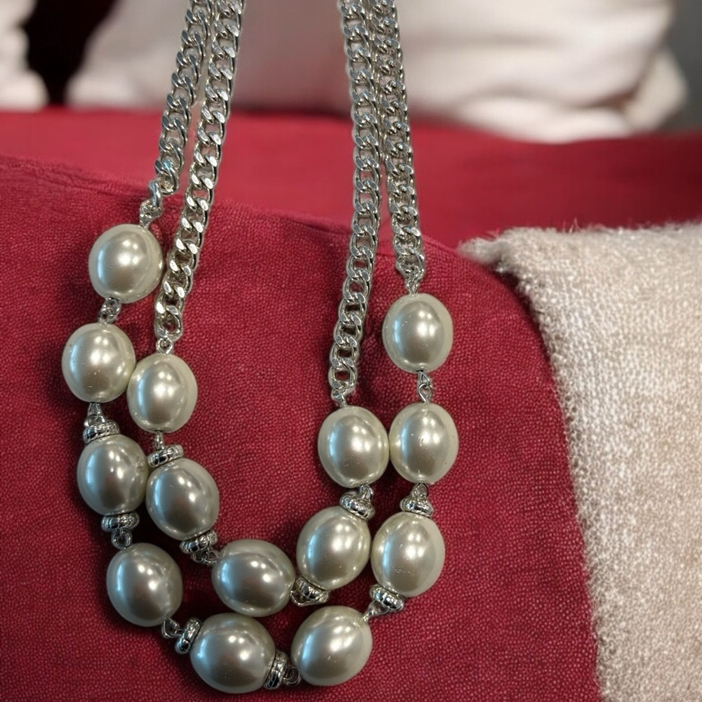 Silver Double-Strand Necklace with Bold Pearls